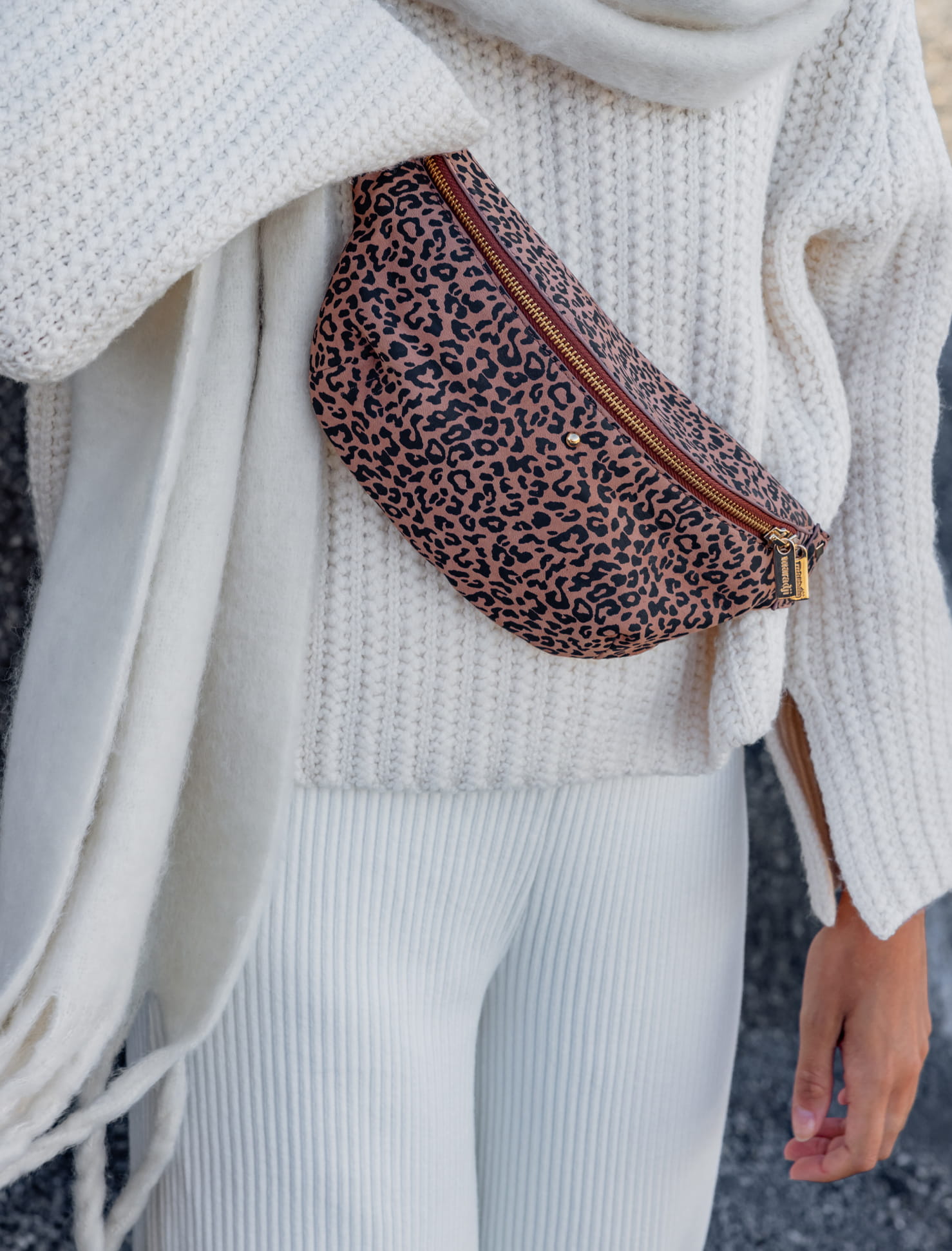 Leopard Print Leather Woman's Purse - Nicole Model