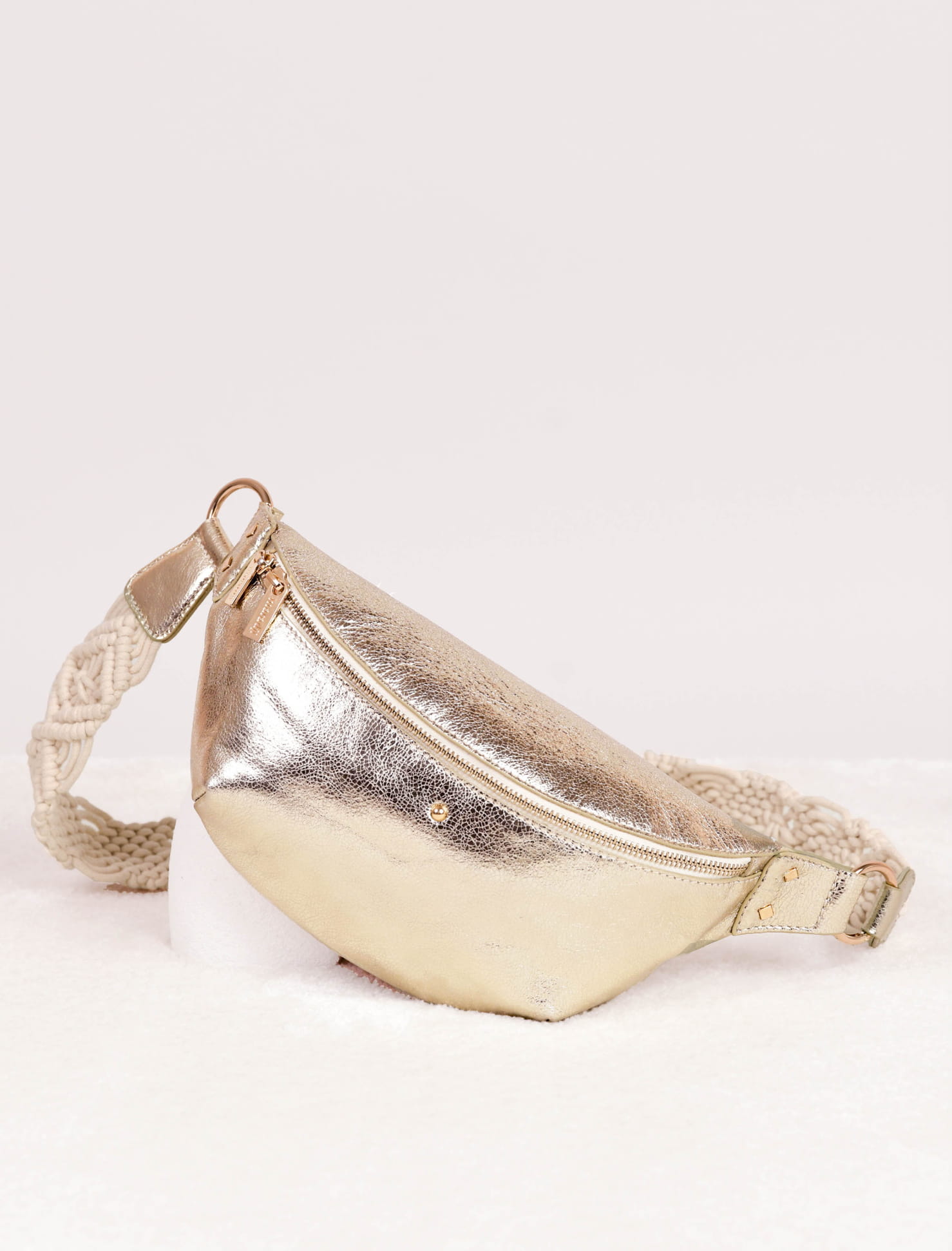 Gold fanny pack outlet