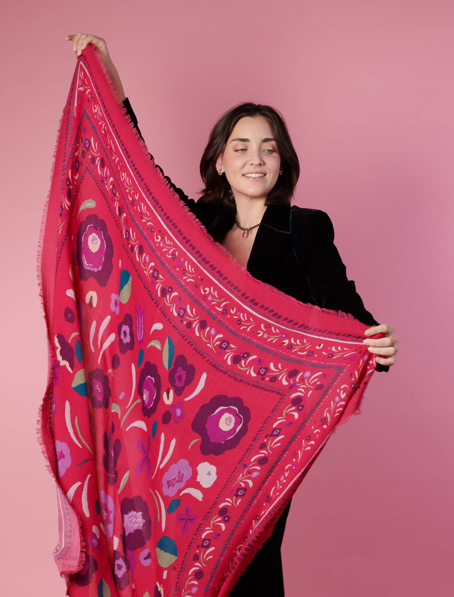 Fuchsia Wool and Silk Scarf for Women Model Balkans