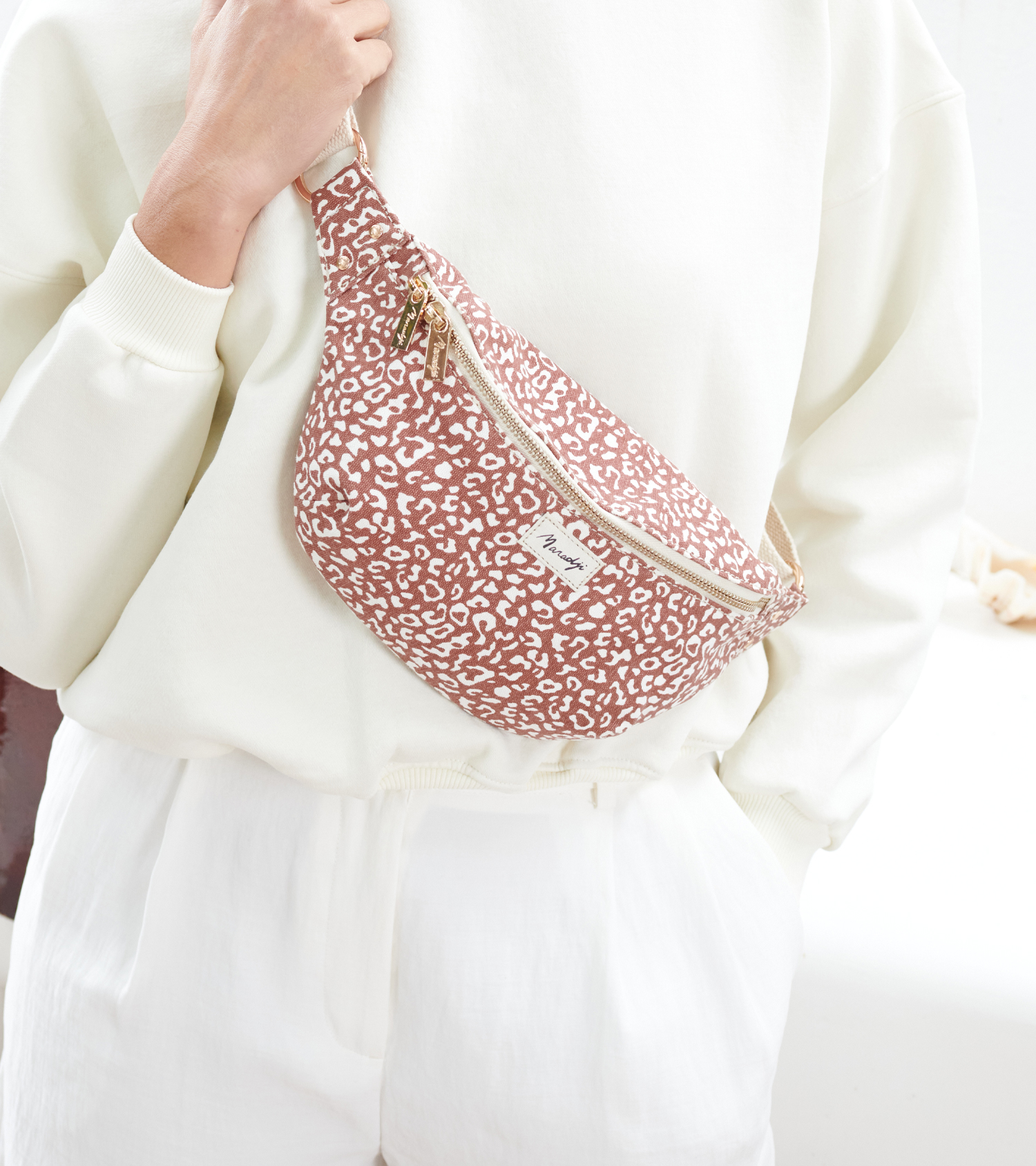 sac banane léopard rose pour femme