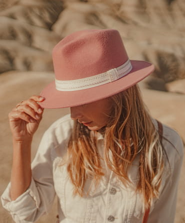 Comment porter le chapeau ?