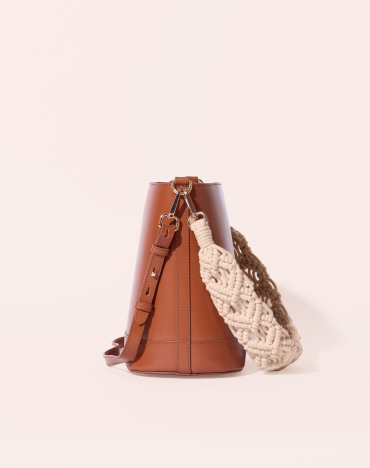 Marlon Camel macramé