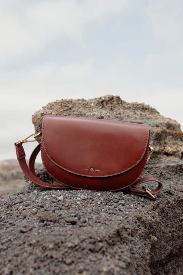 cognac leather shoulder bag for women