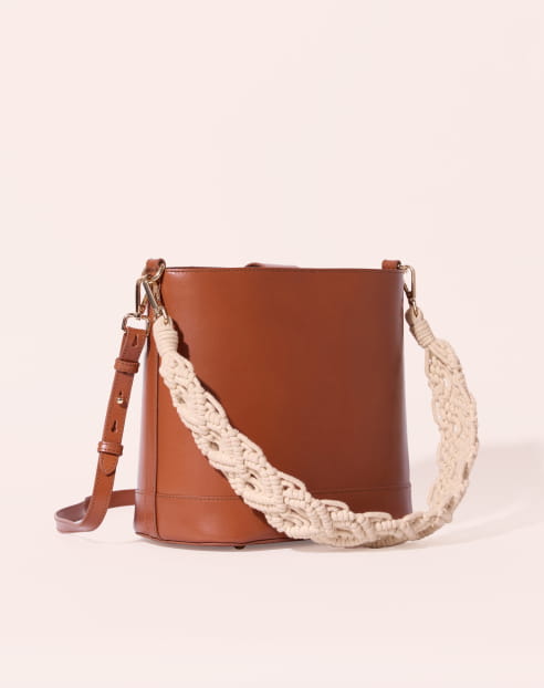 Marlon Camel macramé