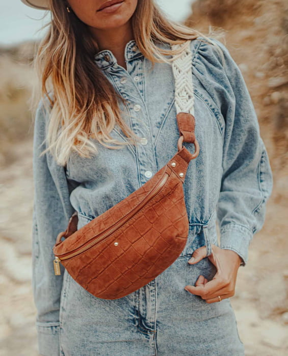 Nicole - Embossed cognac