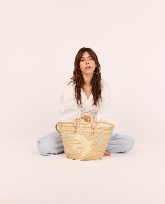 panier en osier bleu pour femme