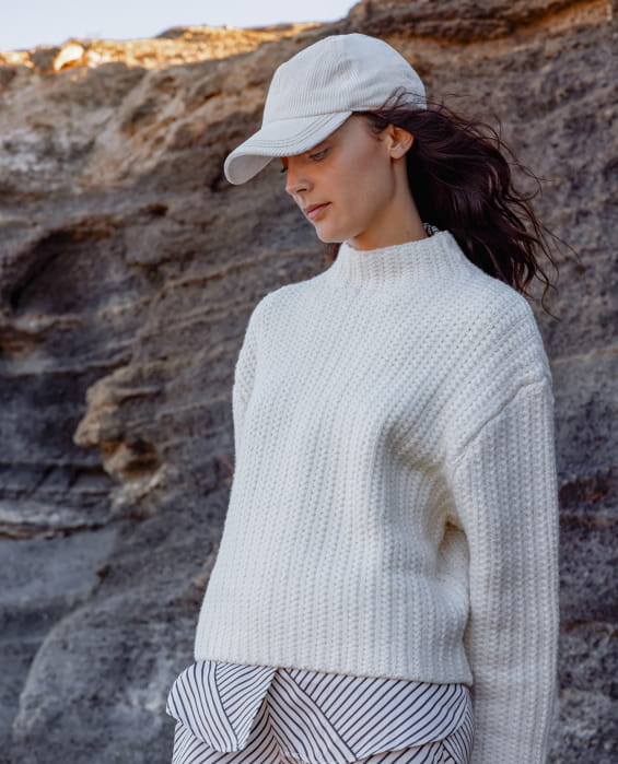 casquette en velours écru pour femme