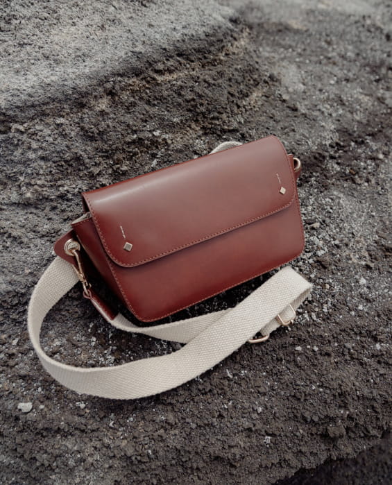 chic cognac leather fanny pack for women