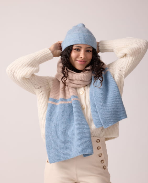 écharpe en laine bleu pour femme