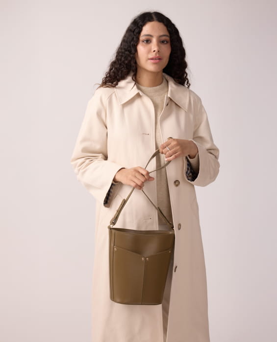 sac seau en cuir bronze pour femme