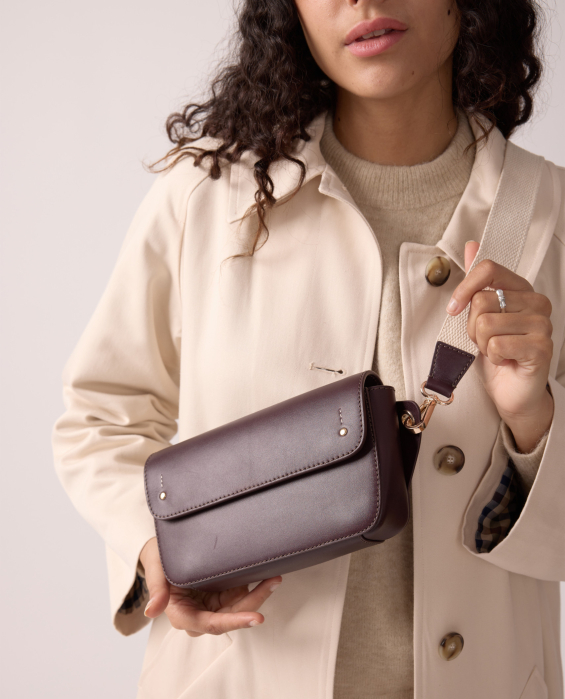 sac banane en cuir violet pour femme