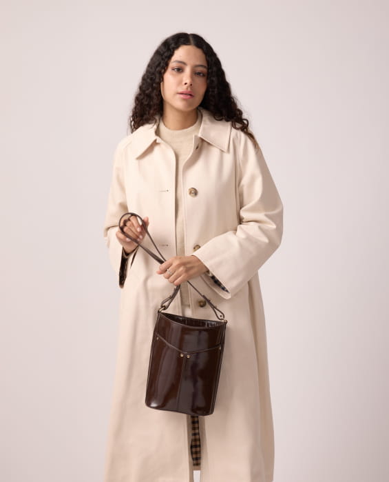 brown leather bucket bag for women