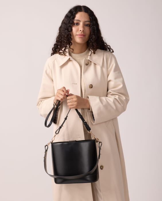 sac bandoulière en cuir noir pour femme