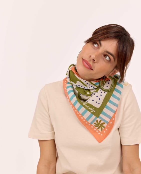foulard en coton coloré pour femme
