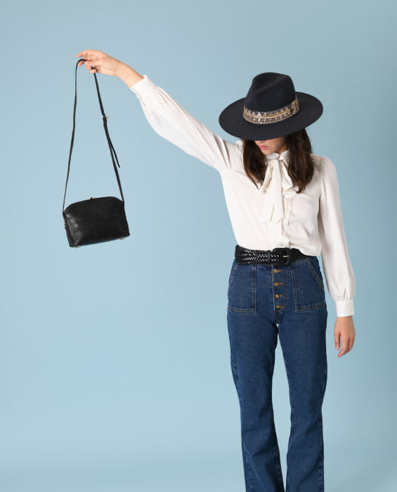 sac bandoulière en cuir embossé noir pour femme