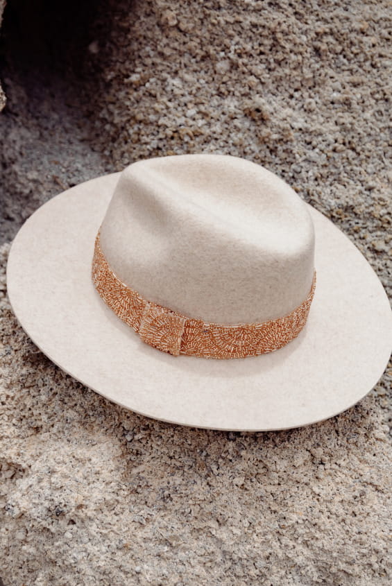 chapeaux en feutre blanc pour femme