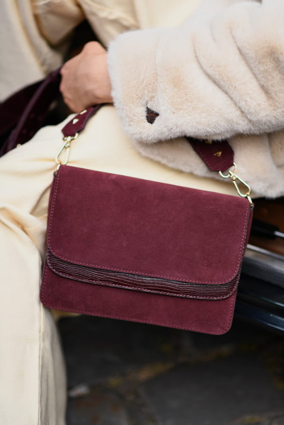 sac bandoulière en cuir bordeaux