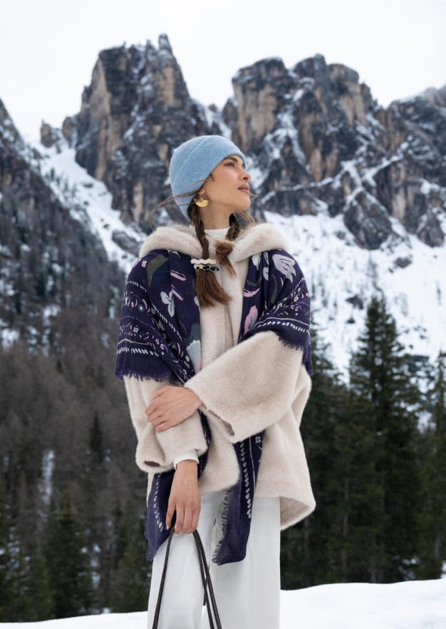 Women's wool scarf and hat