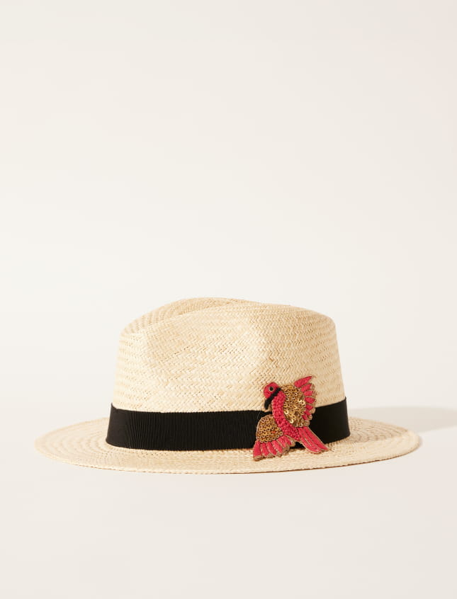 César Oiseau Fushia