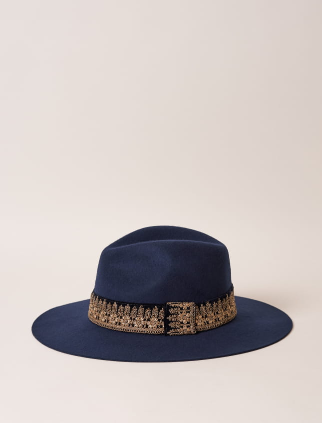 Victor embroidered Navy