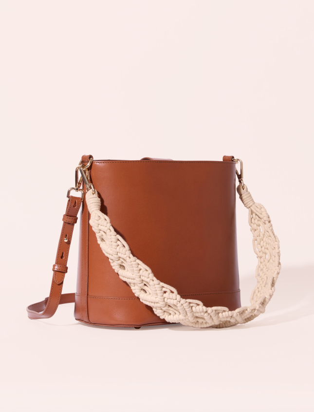 Marlon Camel macramé