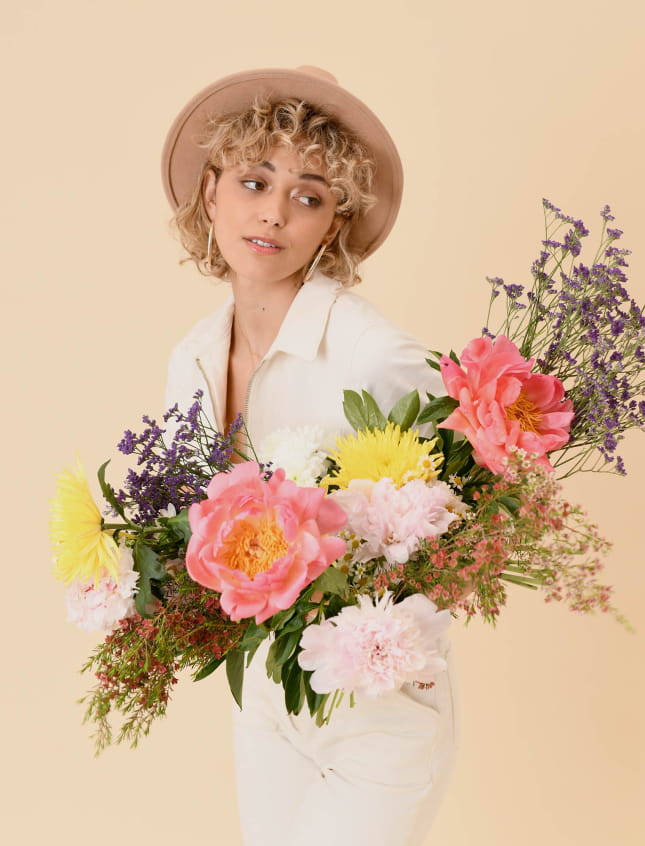 Jim Embroidered Beige