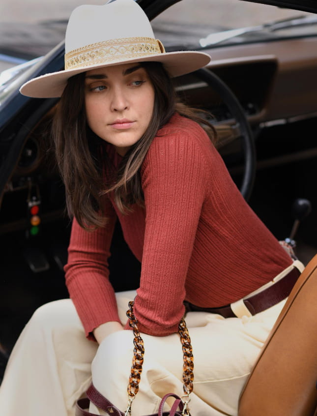 Victor Embroidered Heathered White