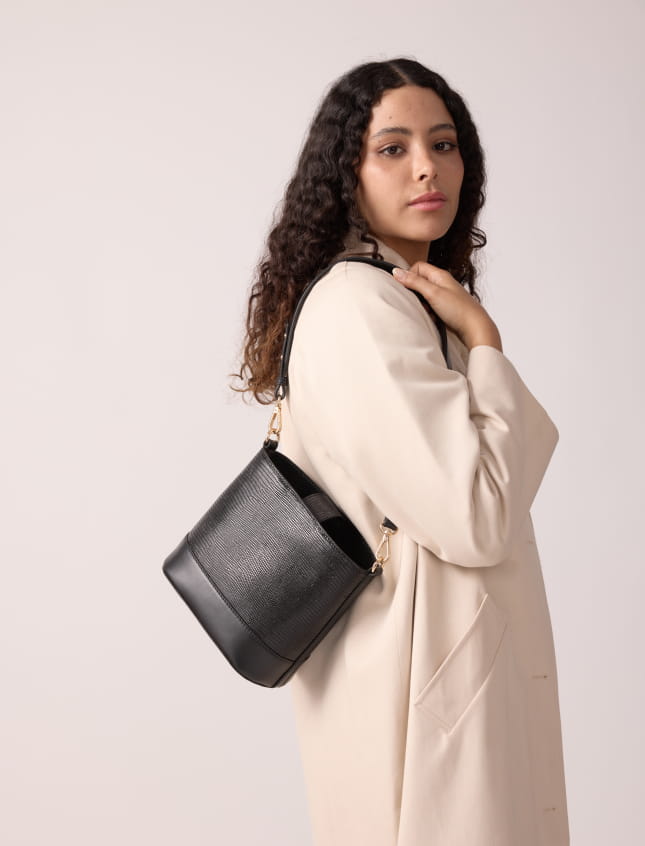 Small Marlon Black Lizard