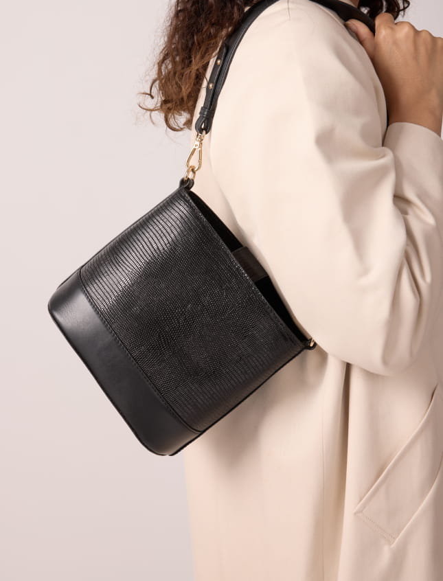 Small Marlon Black Lizard