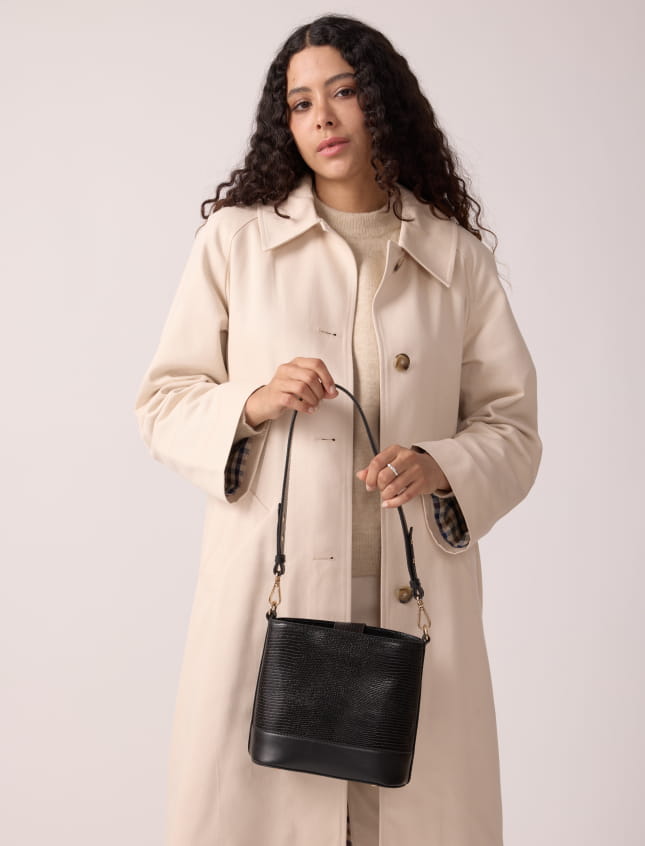 Small Marlon Black Lizard