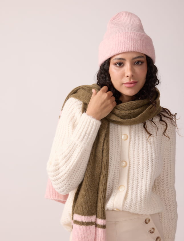 Christmas Gift Set - Scarf and hat Baby Pink