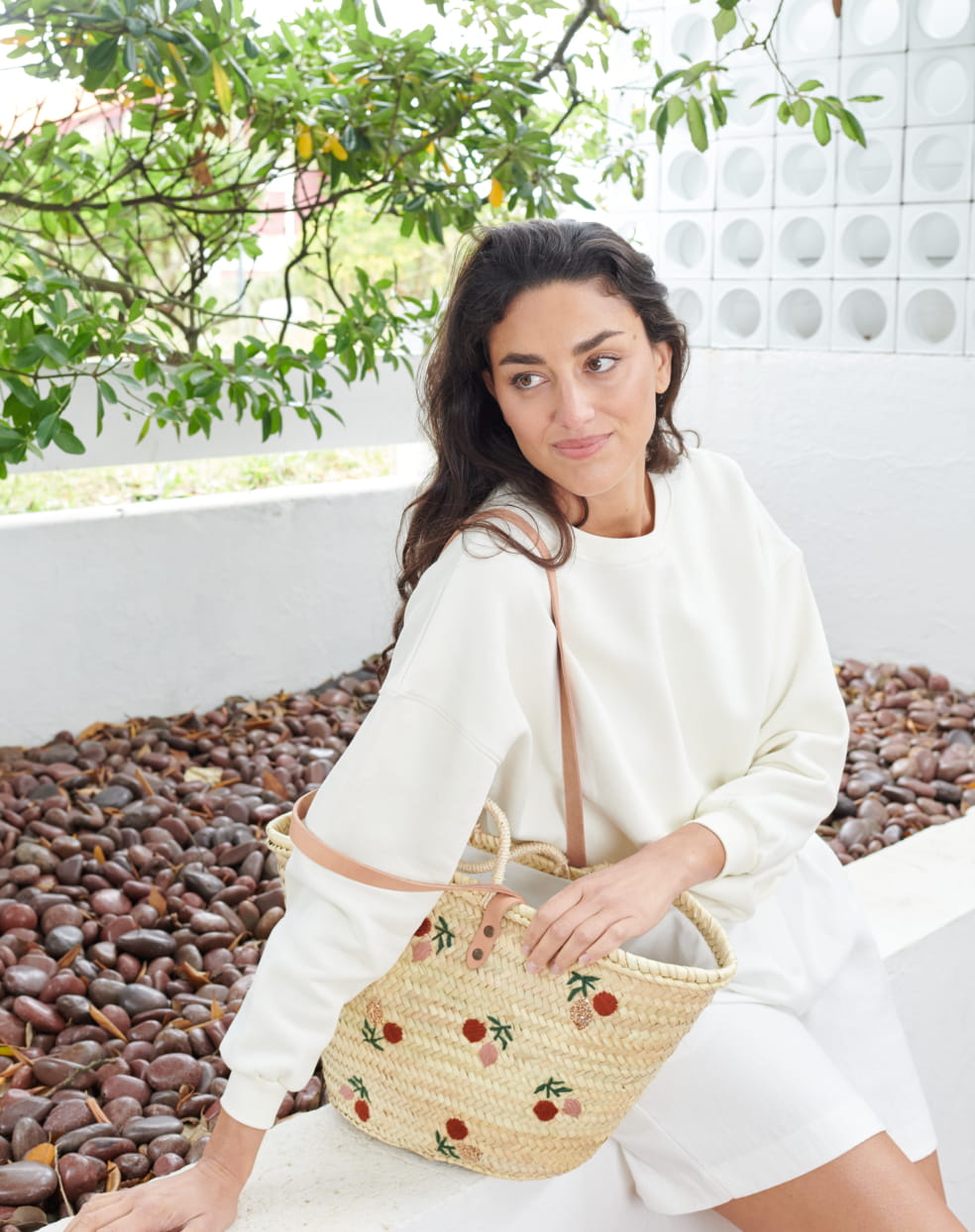 Sac Fourre-tout Panier Avec Appliques Fleurs - Tote Bag Beige Bordure Paille, Occasion, Taille Large