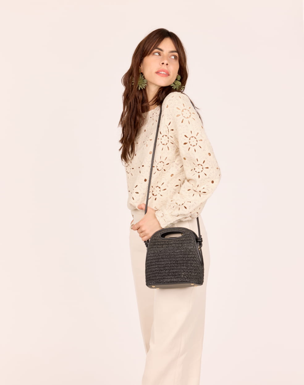 PO-sac-mini-lena-raphia-noir-